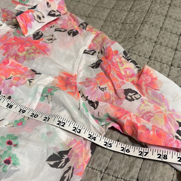 Old Navy floral button down XL - Picture 3 of 6